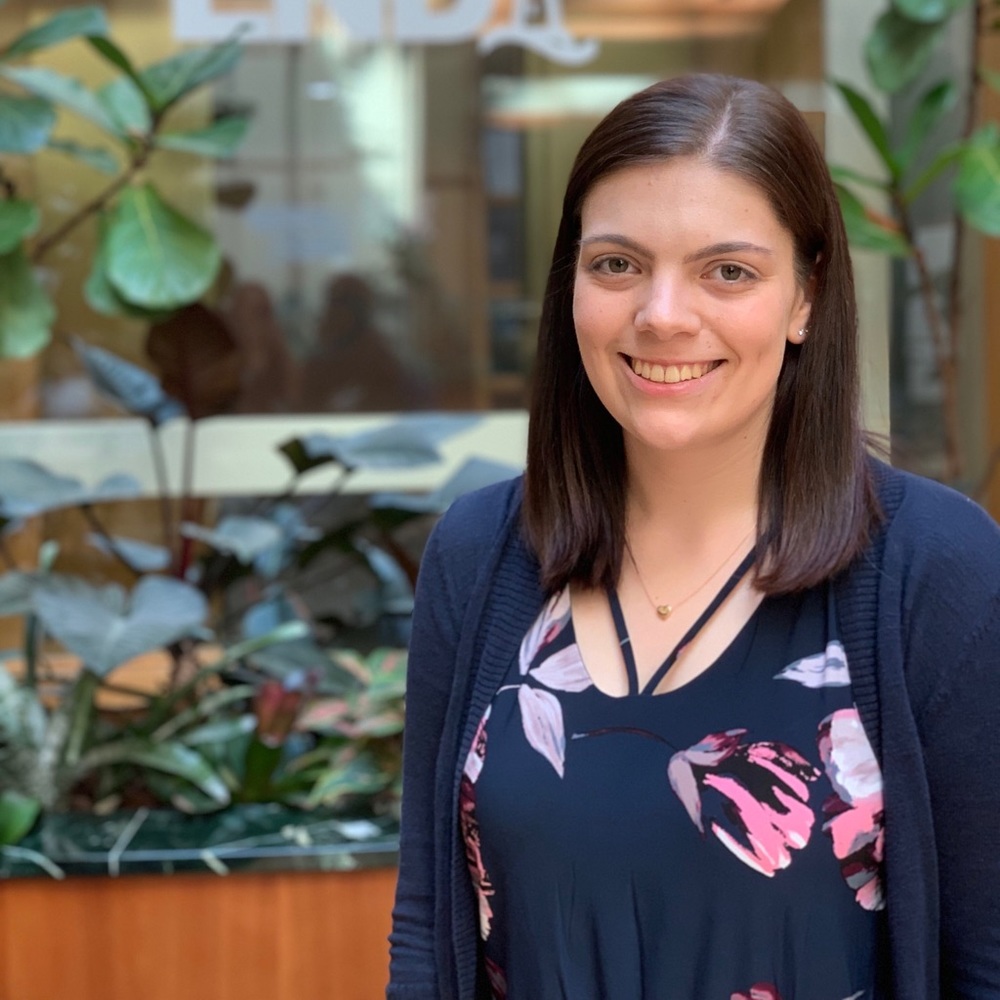 Meet your Posher, Laura!